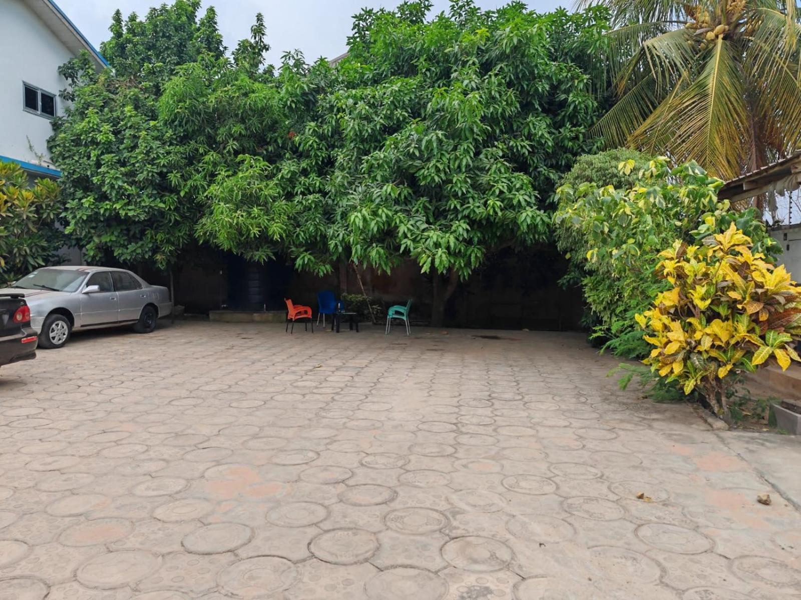 Elizz Guest House Janman Exterior photo